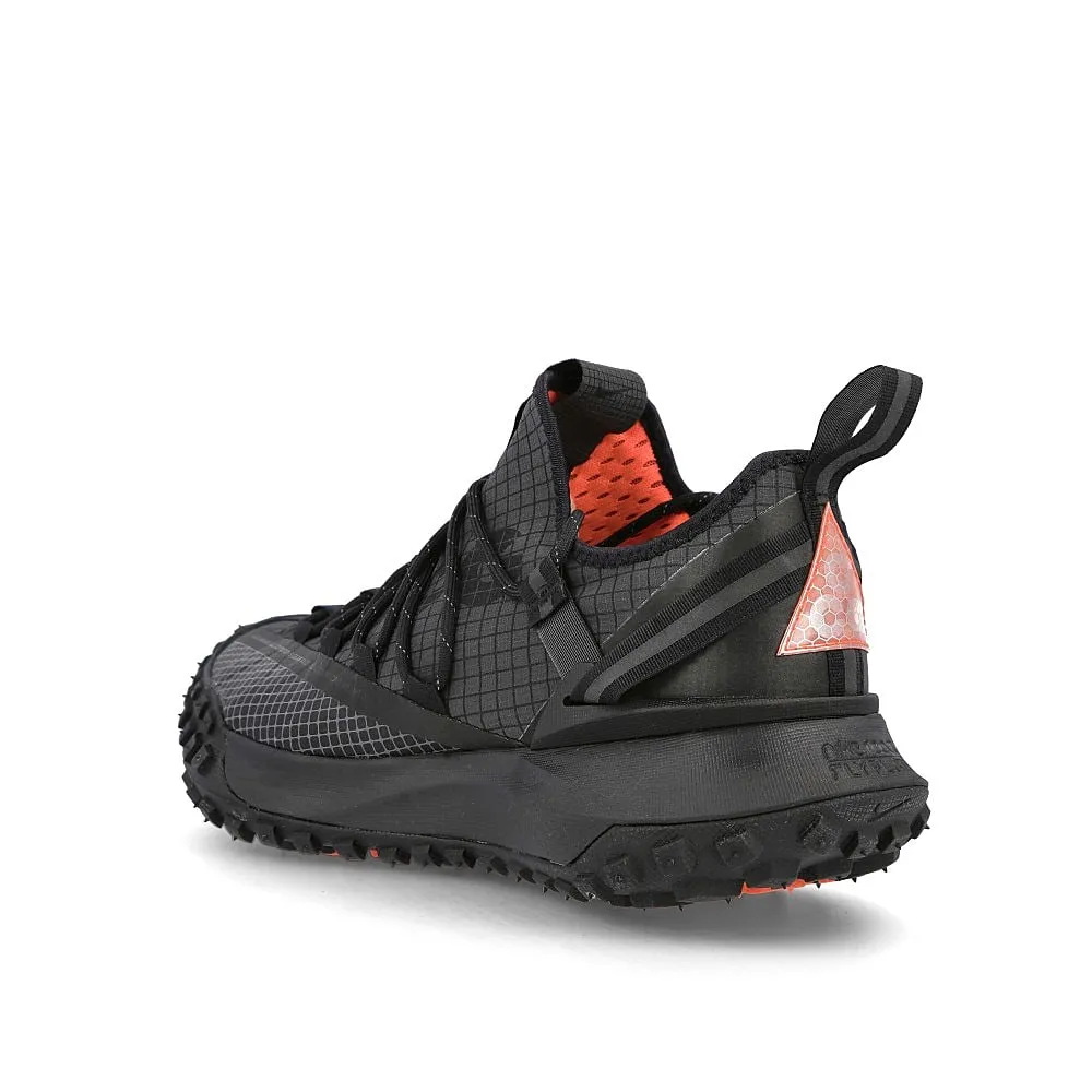 acg mountain fly low