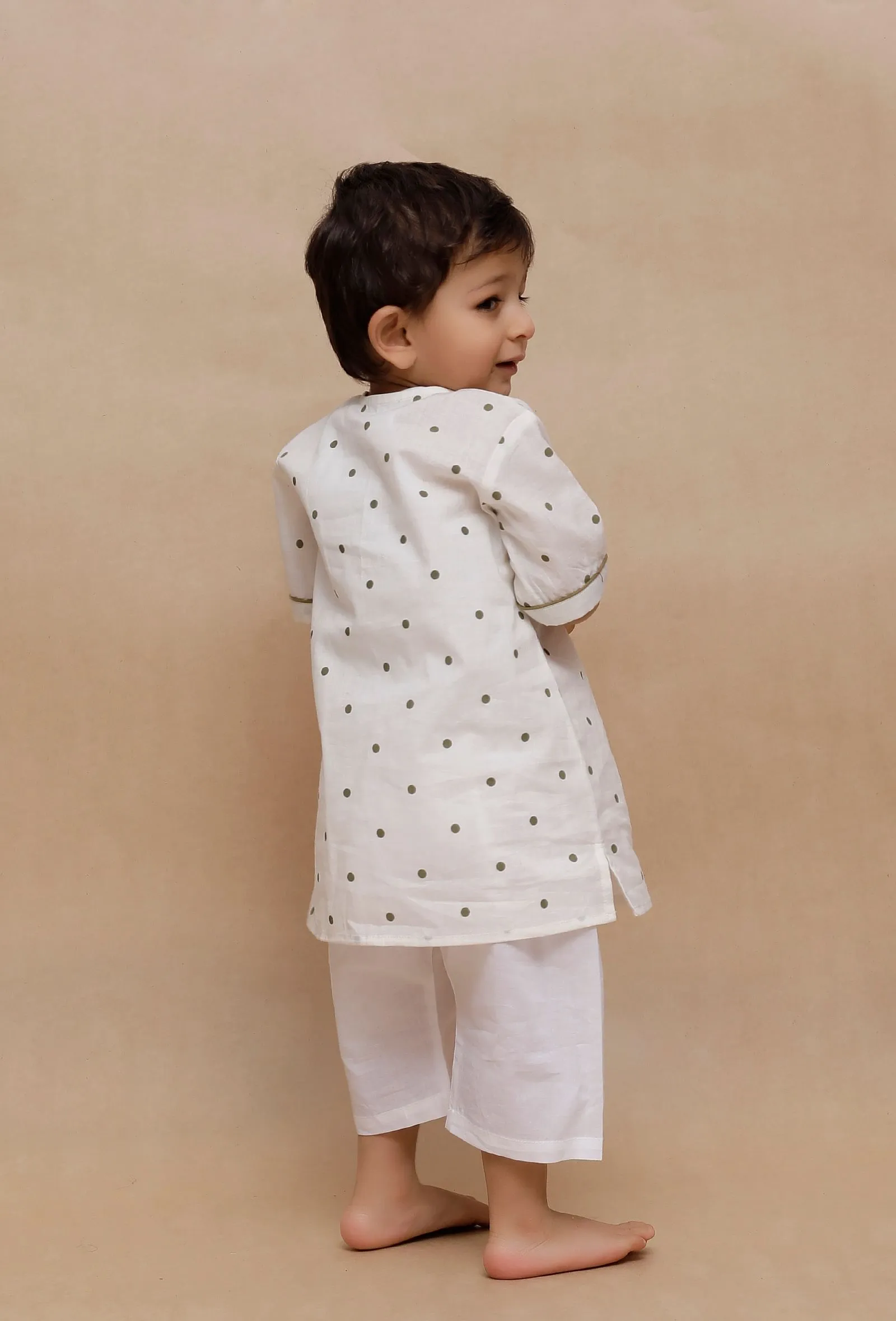 Set of 2: Off-White Polka Dot Printed Kurta Shirt and off-white Capri