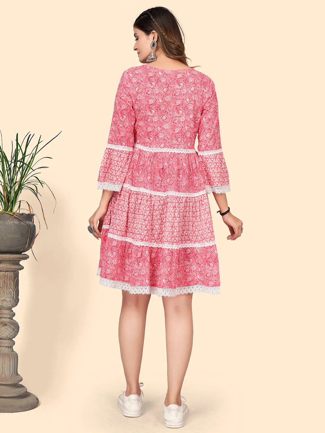 Women'S Print & Lace Work Flared Cotton Pink Stitched Dress