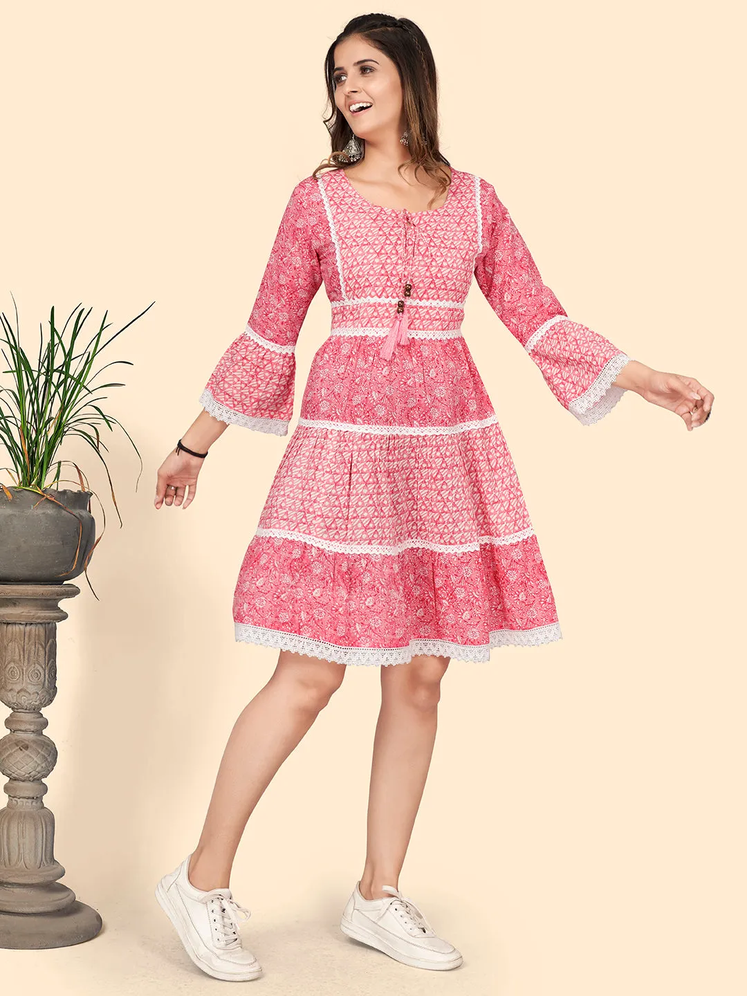 Women'S Print & Lace Work Flared Cotton Pink Stitched Dress