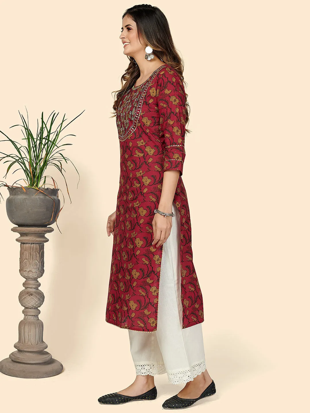 Women'S Printed & Embroidered Straight Cotton Red Stitched Kurta